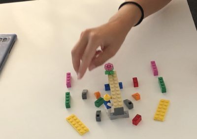 Christine Traut in einem LEGO® Serious Play® Workshop